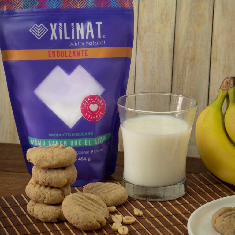 Galletas acompañadas de una bolsa del endulzante xilinat